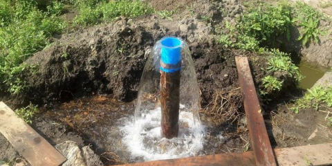 Jak vyvrtat studnu vlastníma rukama: ruční metody vrtání